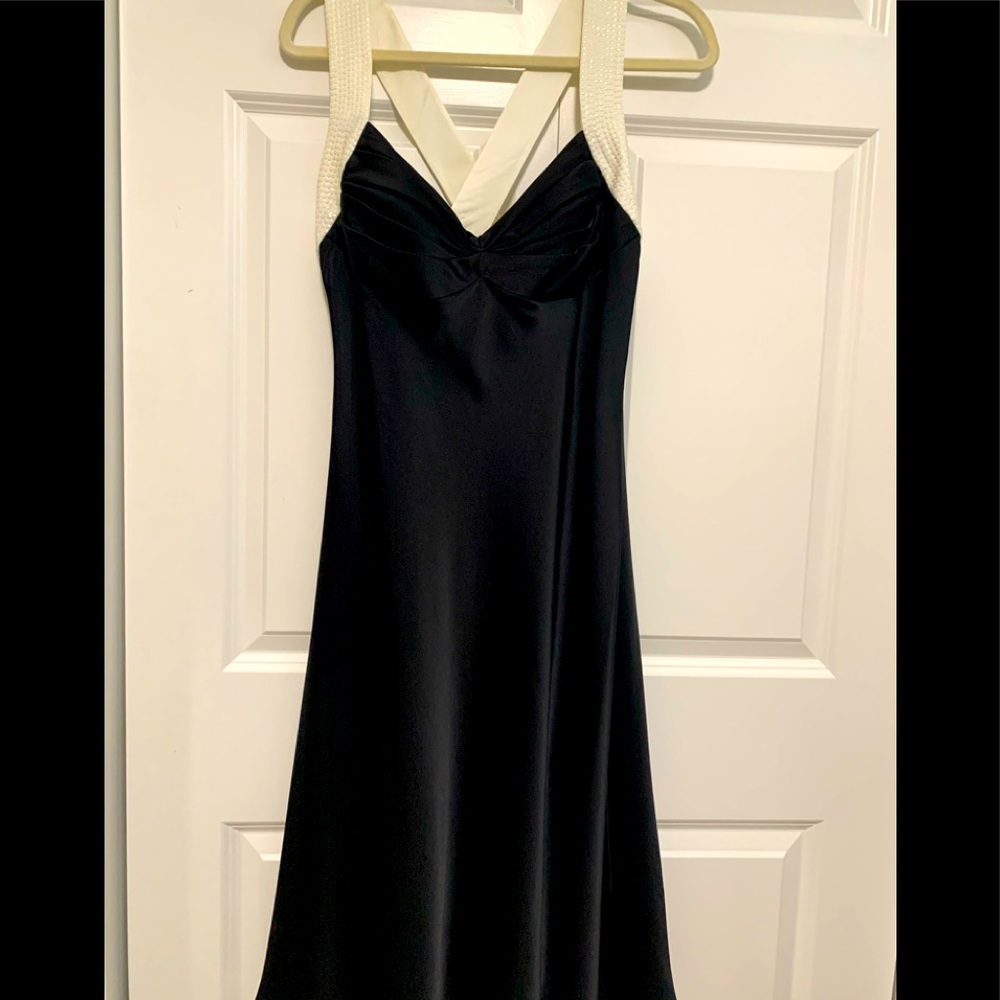 Calvin Klein size 14 Bk satin evening dress